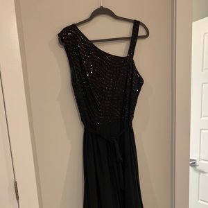 Formal black one sleeve and one strap pant suit